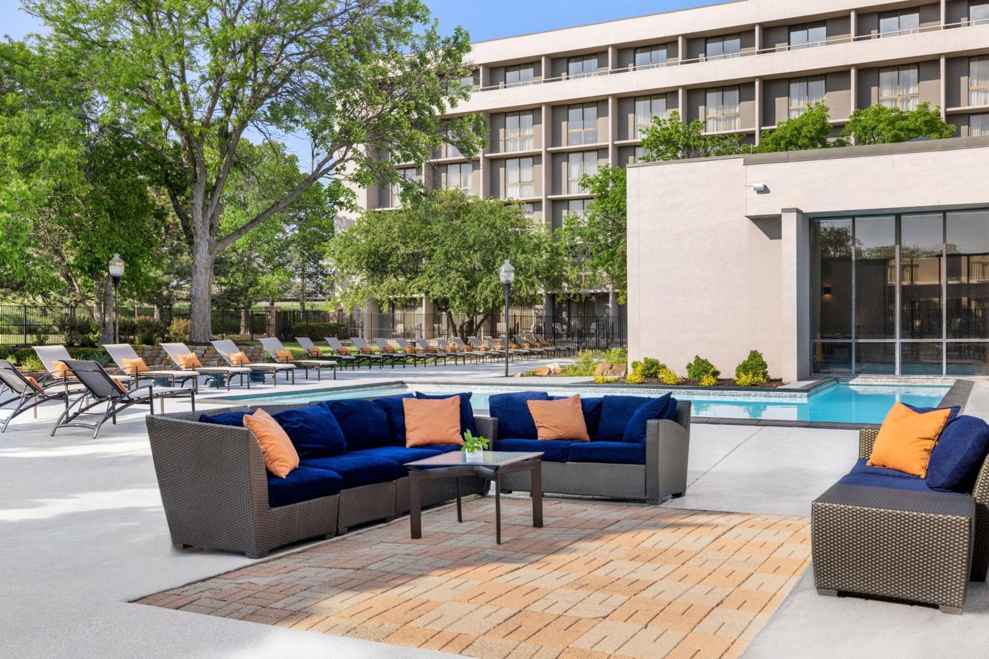 Omaha Marriott Hotel Exterior photo