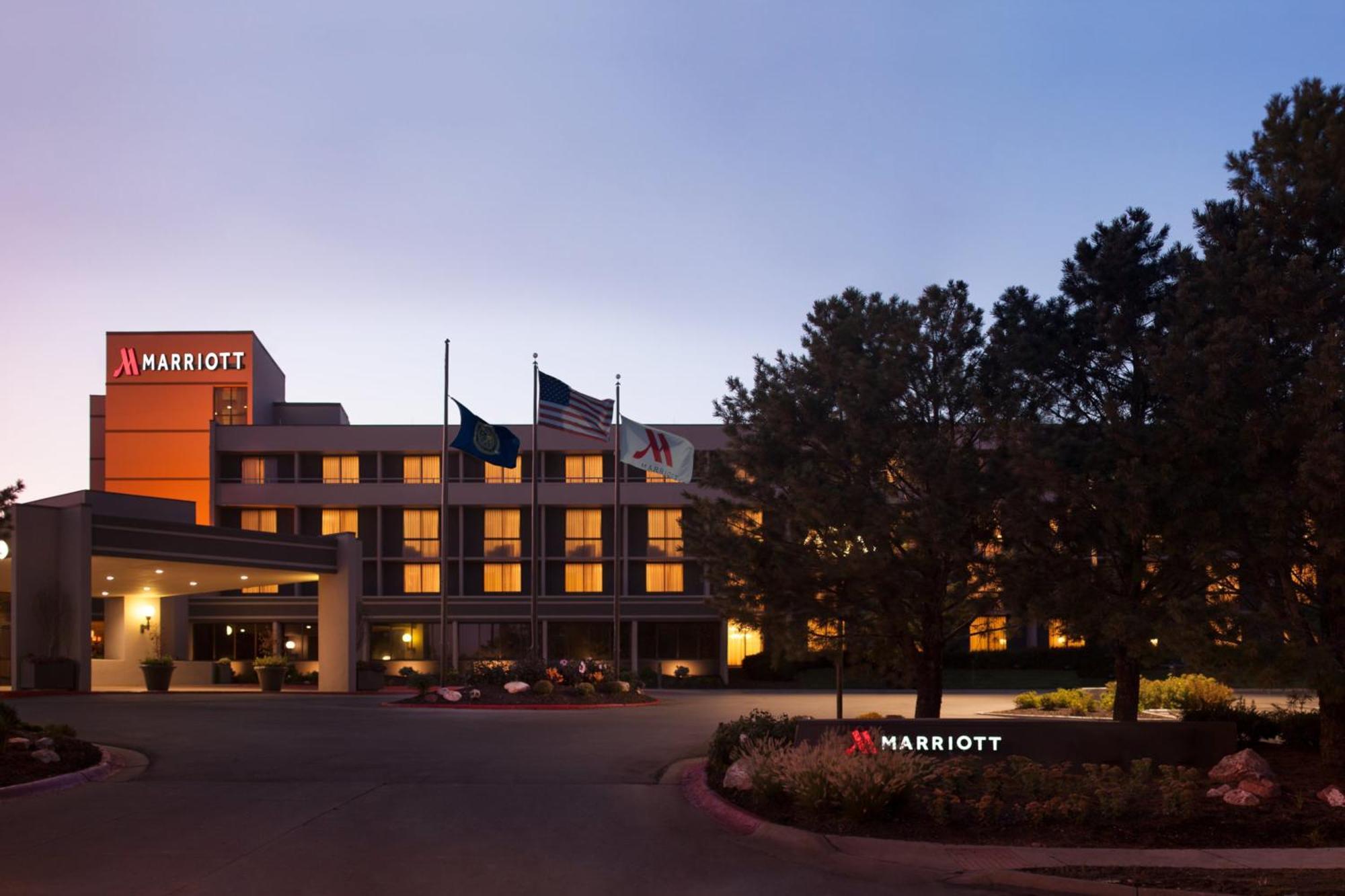 Omaha Marriott Hotel Exterior photo